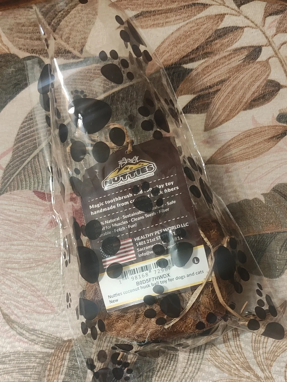 PETS: DOG COCONUT HUSK CHEW TOY
